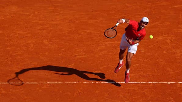 Novak Djokovic reaches his 77th semi-final in the Masters tournament at Monte Carlo, while Jannik Sinner impresses.